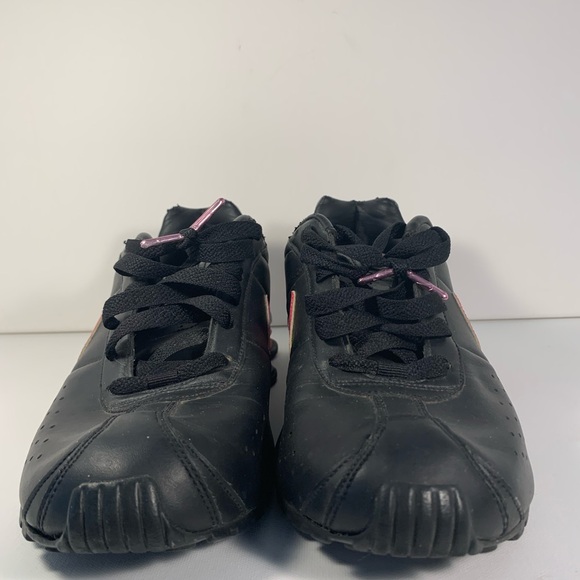 Women’s 9.5 Shocks - Picture 4 of 7